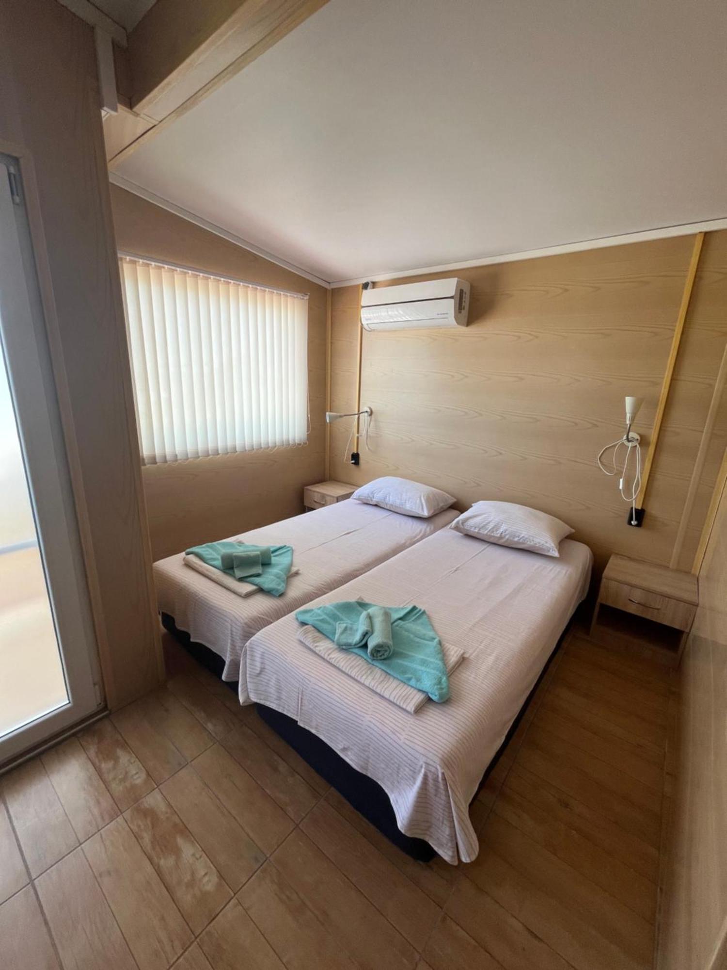 Family Hotel Globus Golden Sands Ngoại thất bức ảnh
