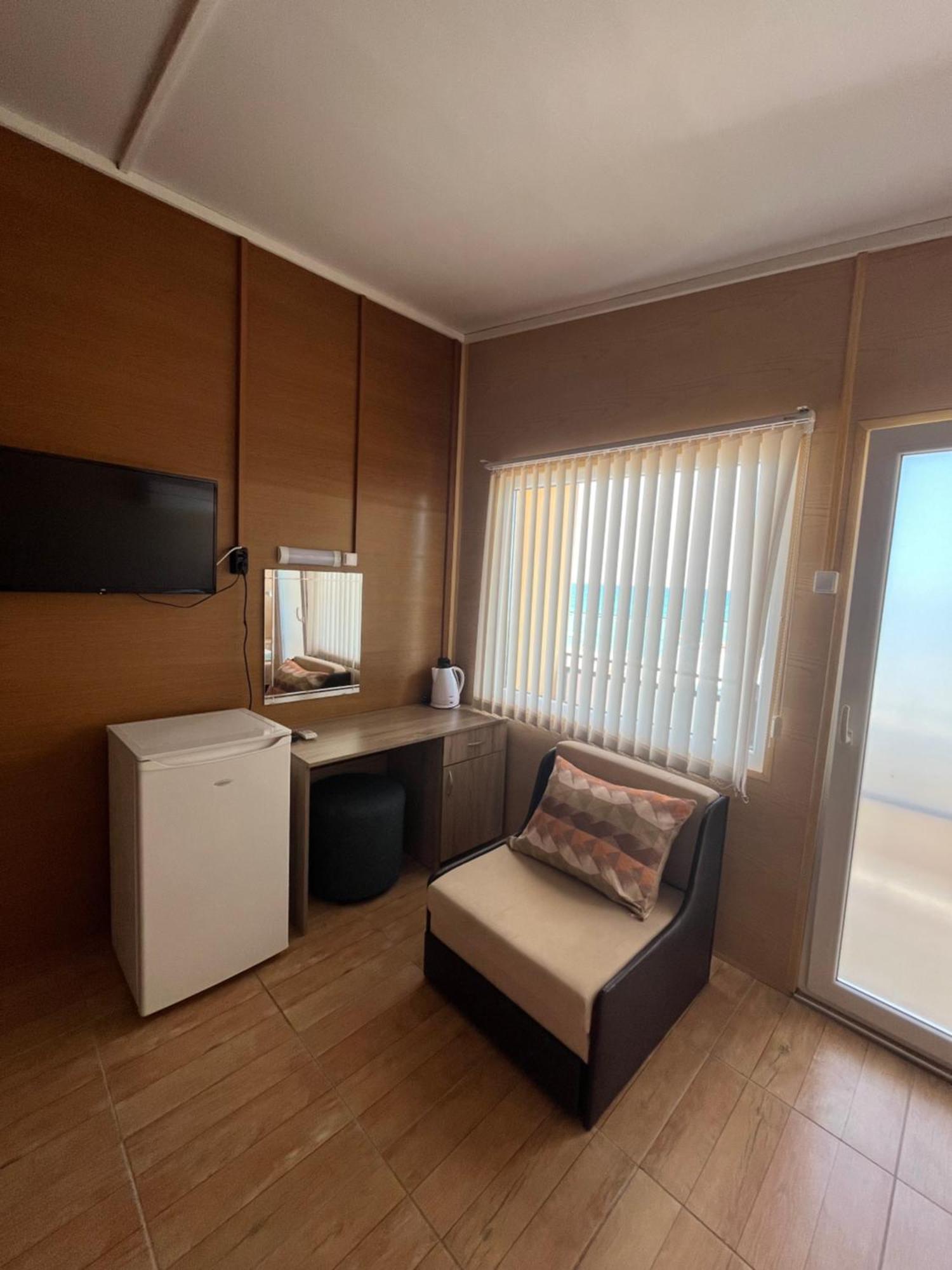 Family Hotel Globus Golden Sands Ngoại thất bức ảnh